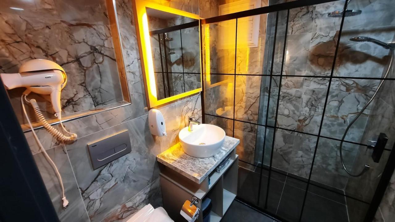 Talles Loft Hotel อิซมีร์ ภายนอก รูปภาพ